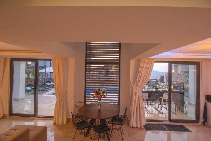 Image No.33-4 Bed Villa for sale