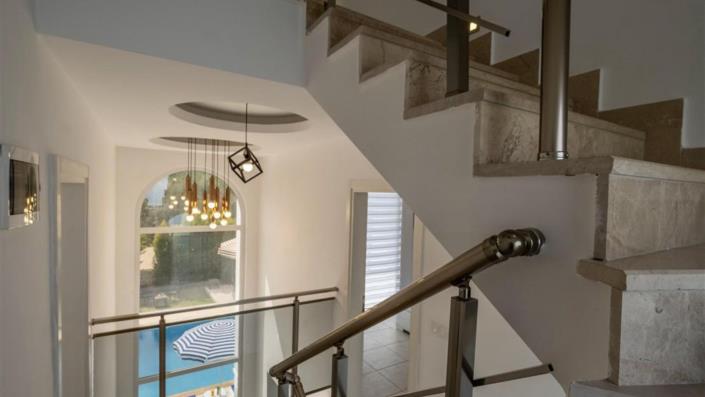 Image No.10-4 Bed Villa for sale