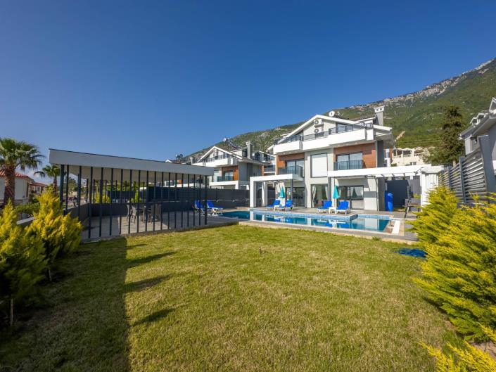 Image No.5-4 Bed Villa for sale