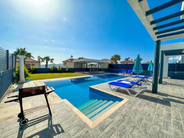 Image No.4-4 Bed Villa for sale