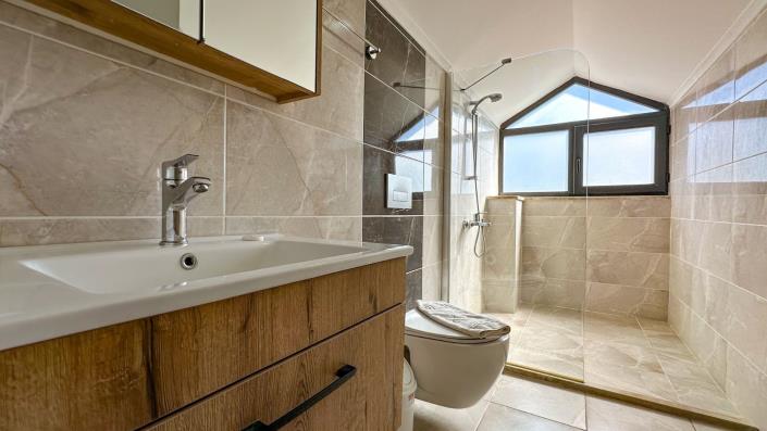 Image No.22-3 Bed Apartment for sale