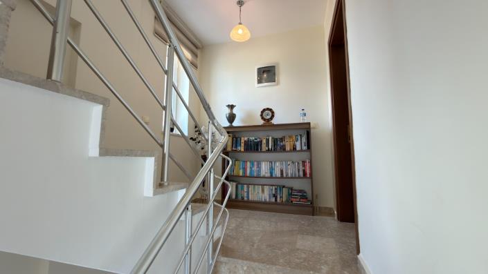 Image No.12-4 Bed Villa for sale