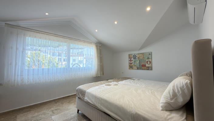 Image No.42-5 Bed Villa for sale