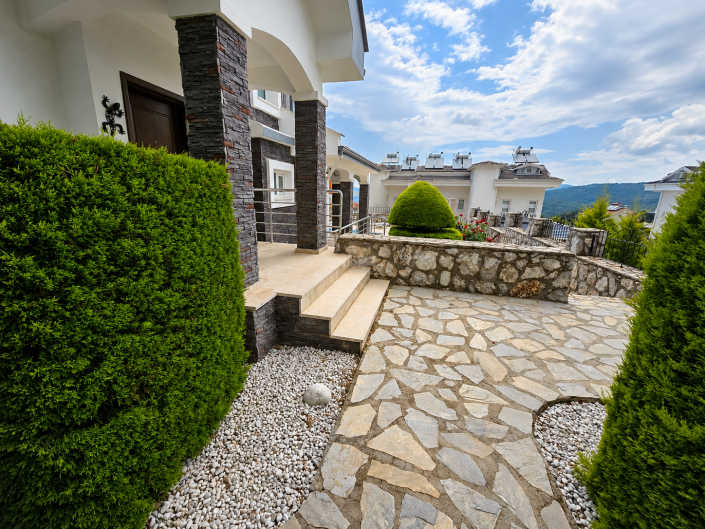 Image No.10-5 Bed Villa for sale