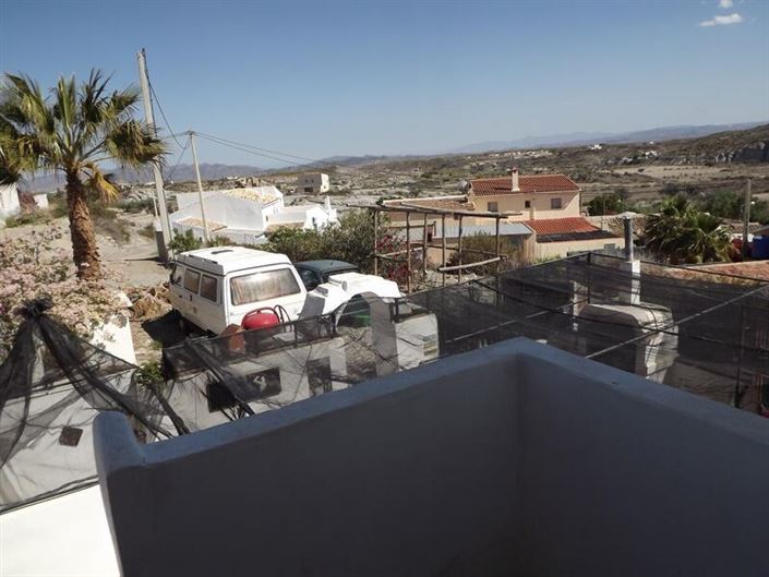 Image No.25-4 Bed Property for sale