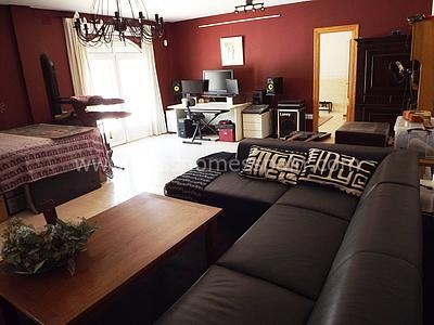 Image No.10-4 Bed Villa for sale