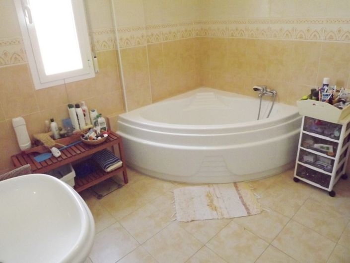 Image No.18-4 Bed Villa for sale