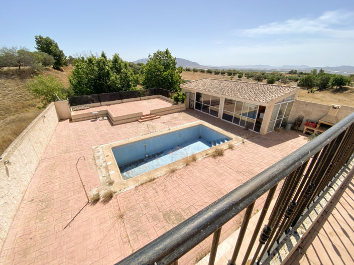 Image No.3-4 Bed Villa for sale
