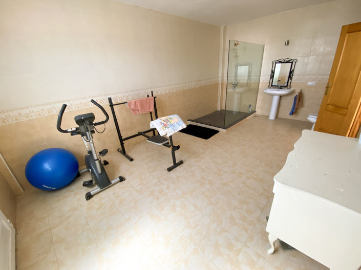 Image No.34-4 Bed Villa for sale