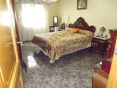 Image No.9-5 Bed Commercial for sale