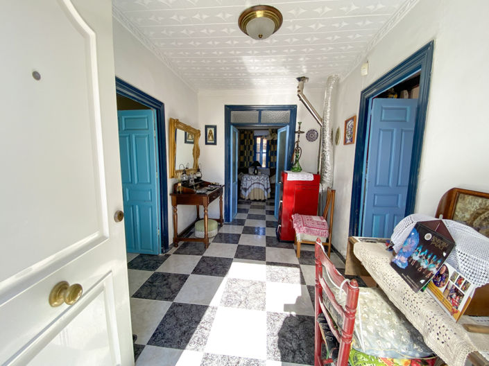 Image No.12-4 Bed Property for sale