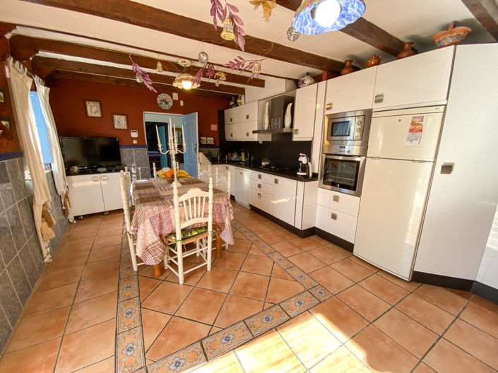 Image No.15-4 Bed Property for sale