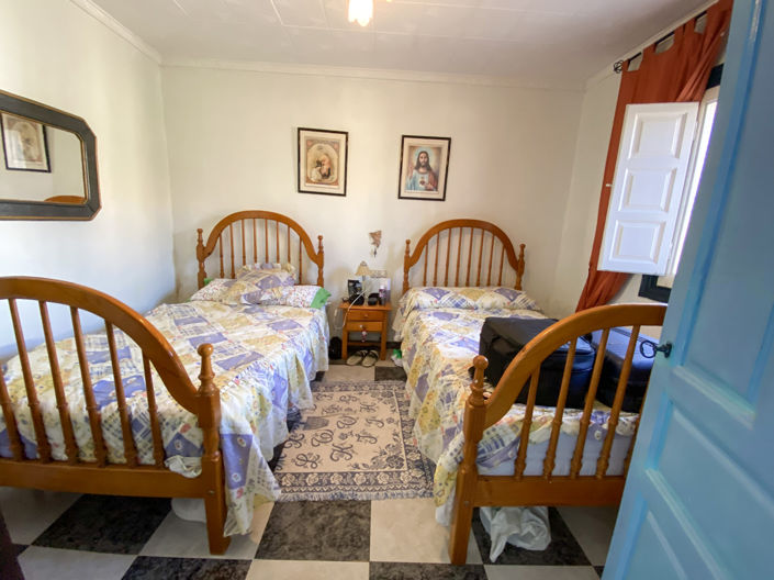 Image No.29-4 Bed Property for sale