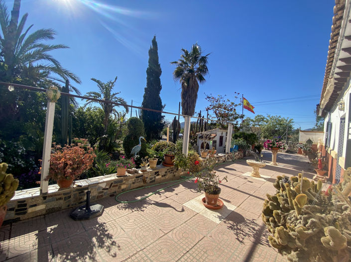 Image No.36-4 Bed Property for sale