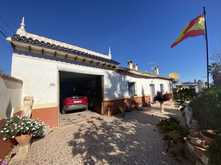 Image No.43-4 Bed Property for sale