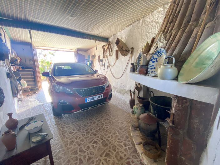 Image No.44-4 Bed Property for sale