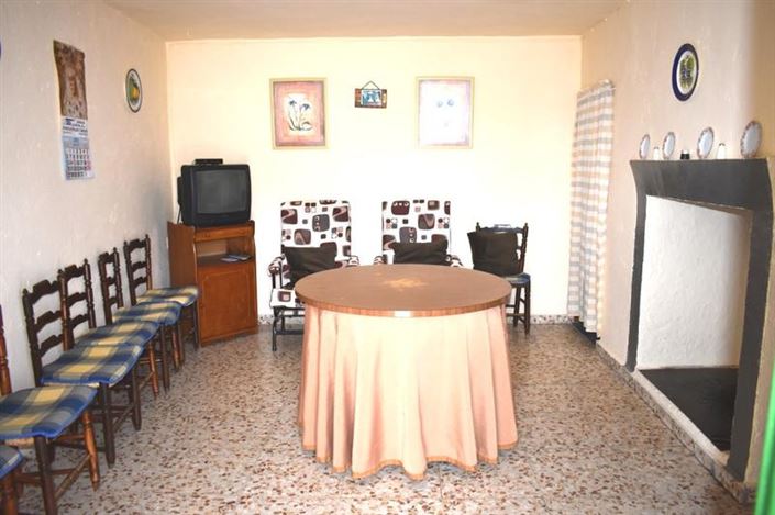 Image No.9-4 Bed Property for sale