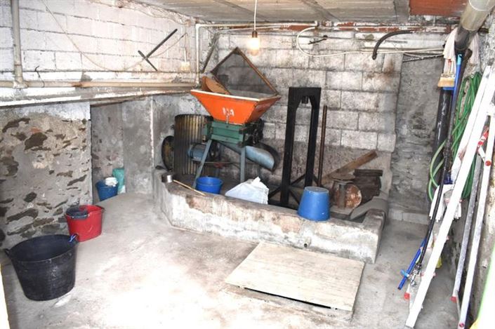 Image No.15-4 Bed Property for sale