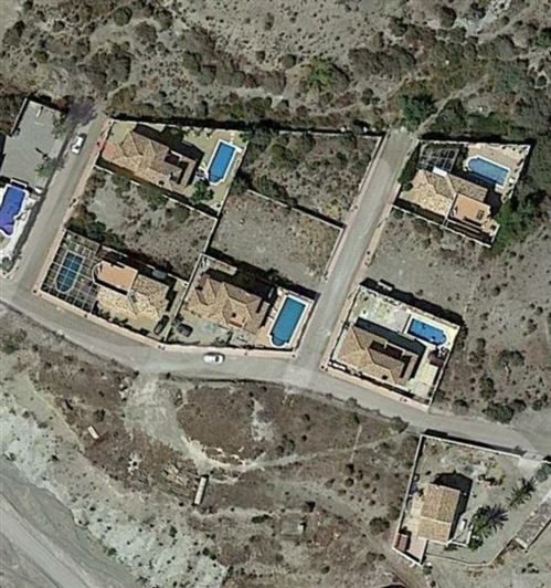 Image No.10-3 Bed Property for sale