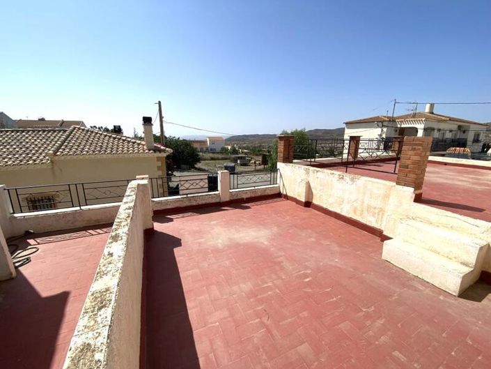 Image No.23-4 Bed Property for sale