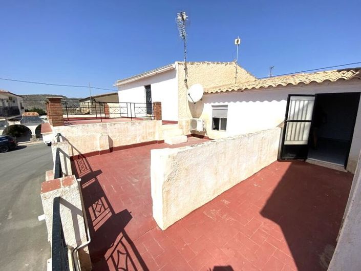 Image No.24-4 Bed Property for sale