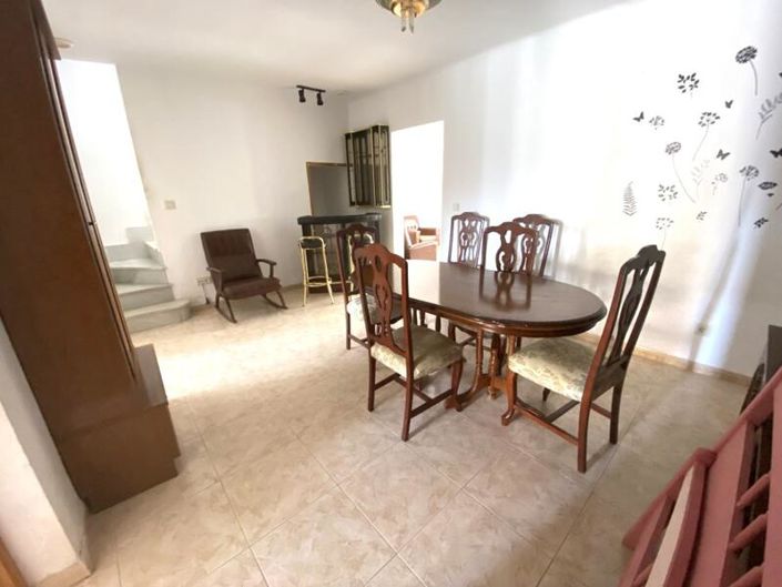 Image No.7-4 Bed Property for sale