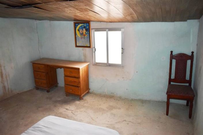 Image No.26-4 Bed Property for sale