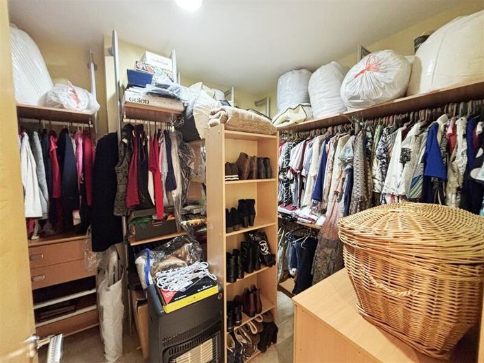 Image No.31-7 Bed Villa for sale