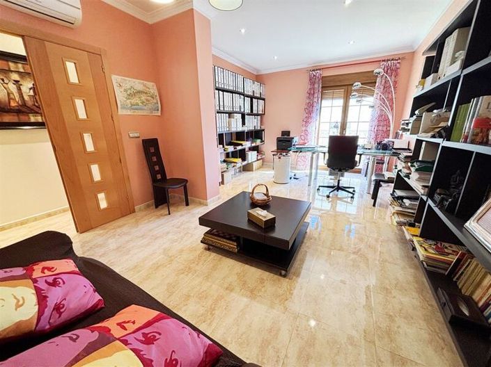 Image No.36-7 Bed Villa for sale