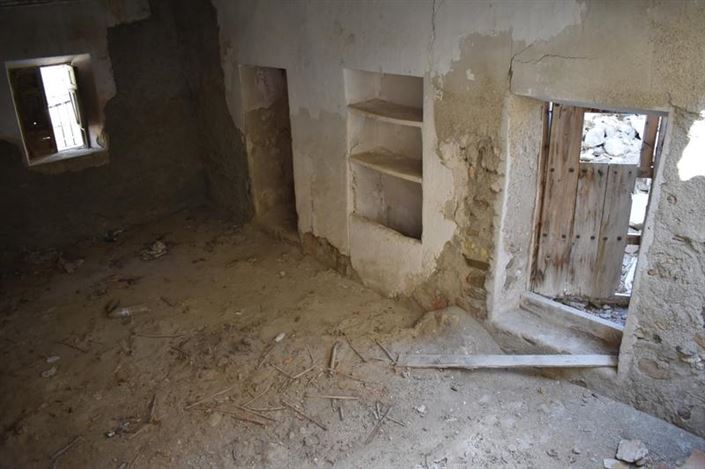 Image No.13-3 Bed Property for sale