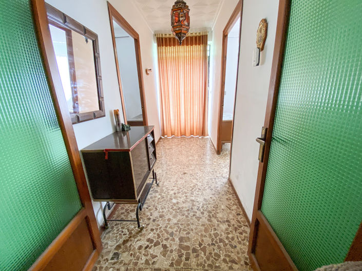 Image No.23-6 Bed Property for sale
