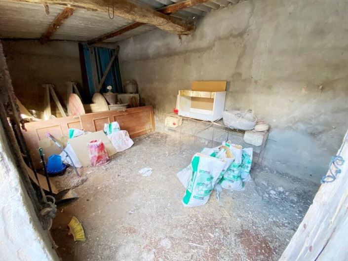 Image No.38-6 Bed Property for sale