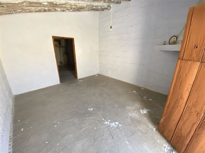 Image No.20-3 Bed Property for sale