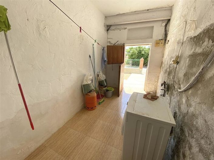 Image No.5-3 Bed Property for sale