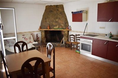 vh1896-village-town-house-for-sale-in-almendr