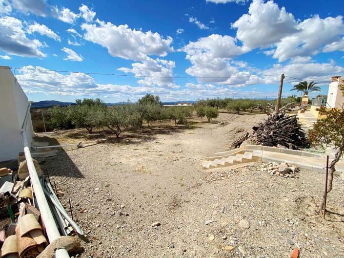 Image No.28-3 Bed Property for sale