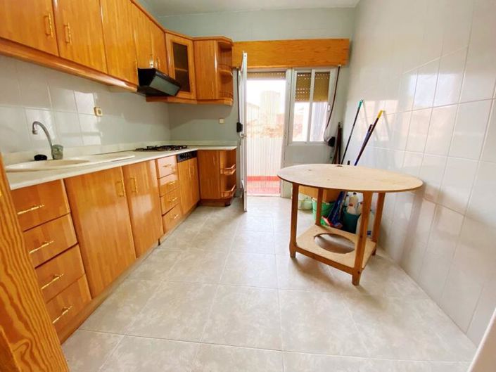 Image No.17-3 Bed Property for sale