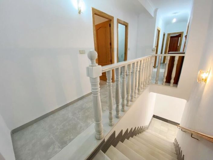 Image No.9-3 Bed Property for sale