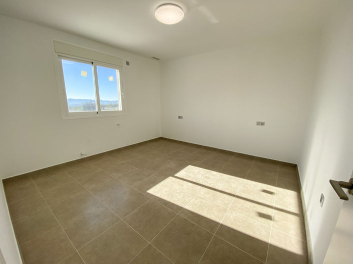 Image No.19-3 Bed Villa for sale