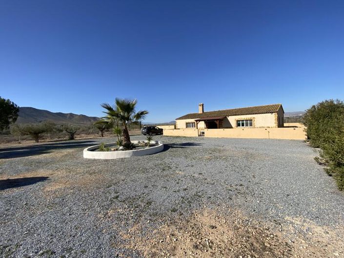 Image No.2-3 Bed Property for sale