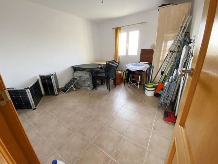 Image No.14-3 Bed Property for sale