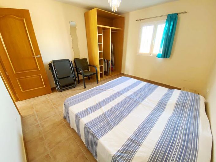 Image No.17-3 Bed Property for sale