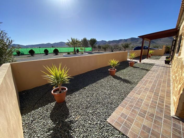 Image No.28-3 Bed Property for sale