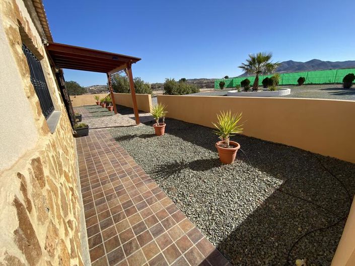 Image No.29-3 Bed Property for sale