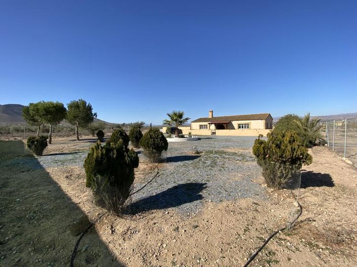 Image No.32-3 Bed Property for sale