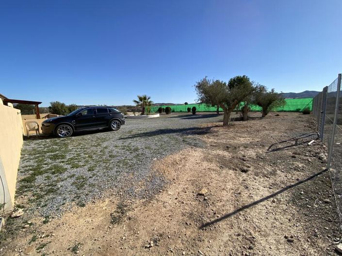 Image No.33-3 Bed Property for sale