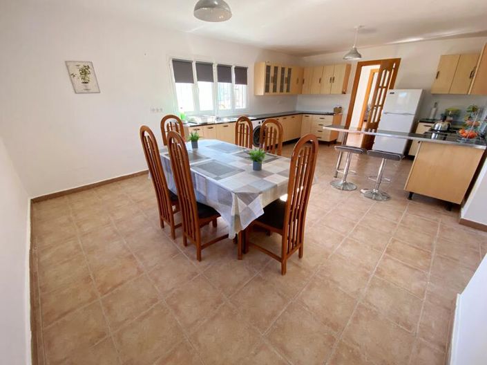 Image No.4-3 Bed Property for sale