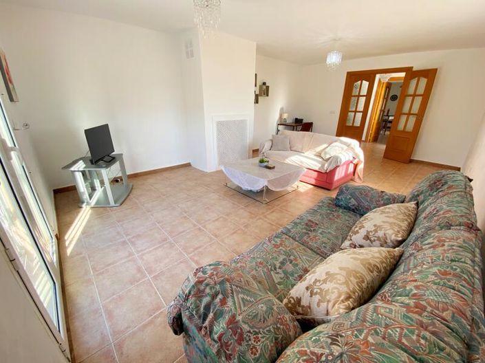 Image No.6-3 Bed Property for sale