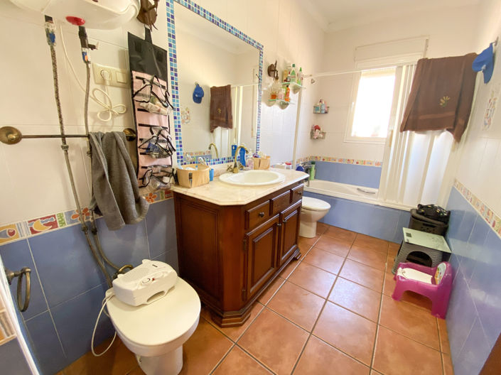 Image No.23-4 Bed Villa for sale