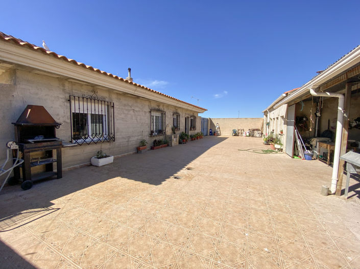 Image No.40-4 Bed Villa for sale